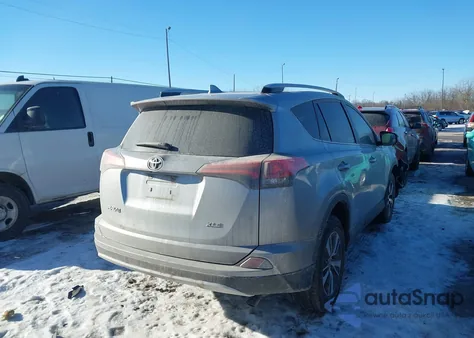 2016 Toyota Rav4 Xle z USA, uszkodzony, nr VIN 2T3WFREV3GW288121